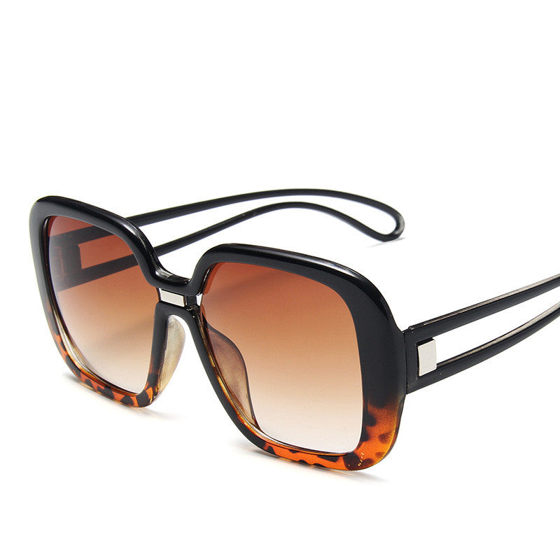 Large frame sunglasses